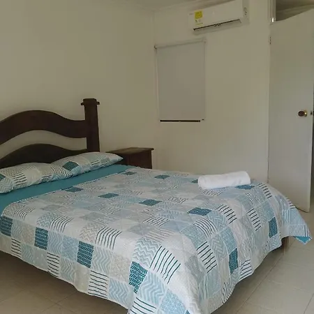 Parador Tropical Hotel *